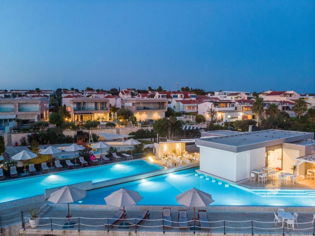 Sunnyside Apartments Resort Петркане Екстериор снимка