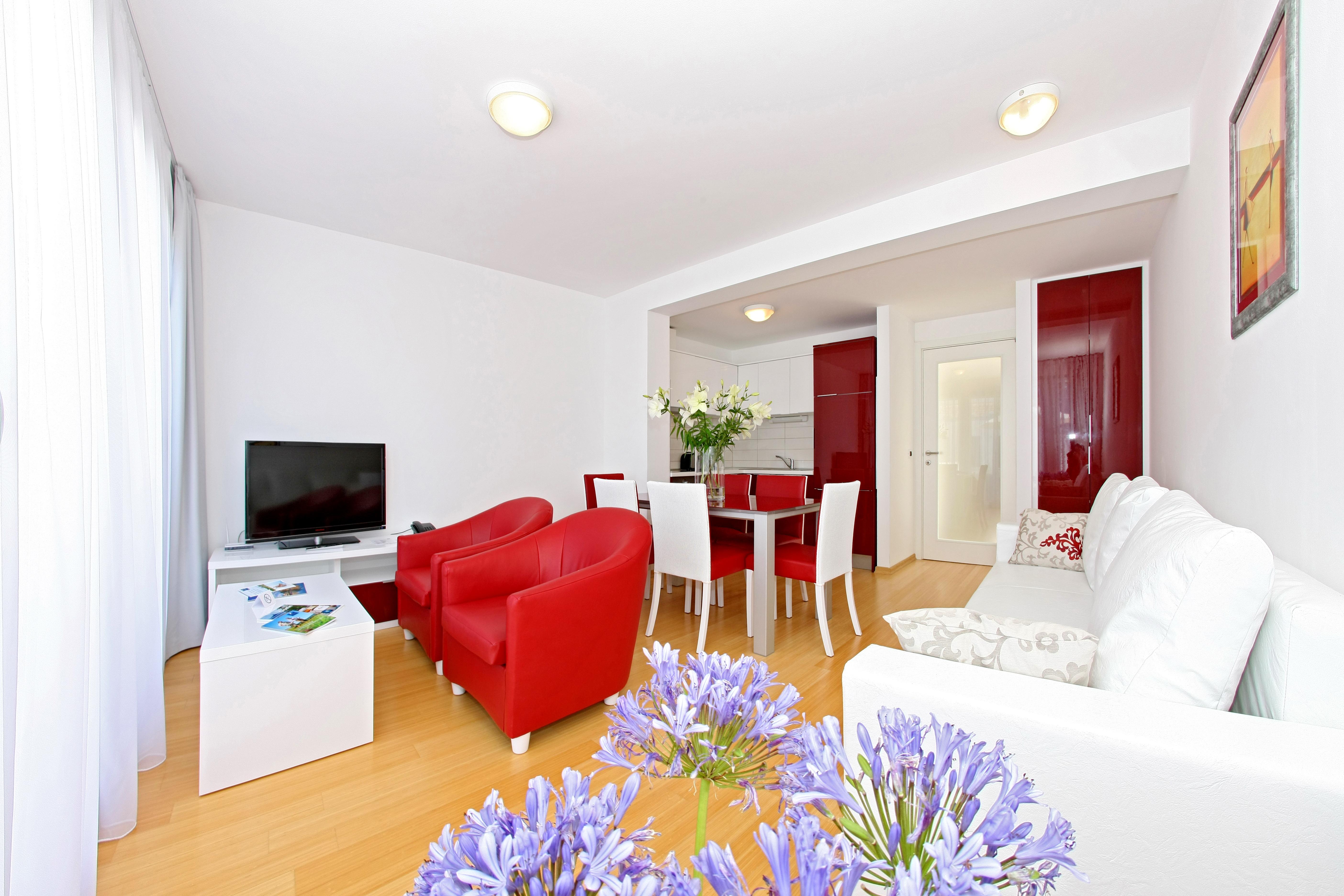 Sunnyside Apartments Resort Петркане Екстериор снимка
