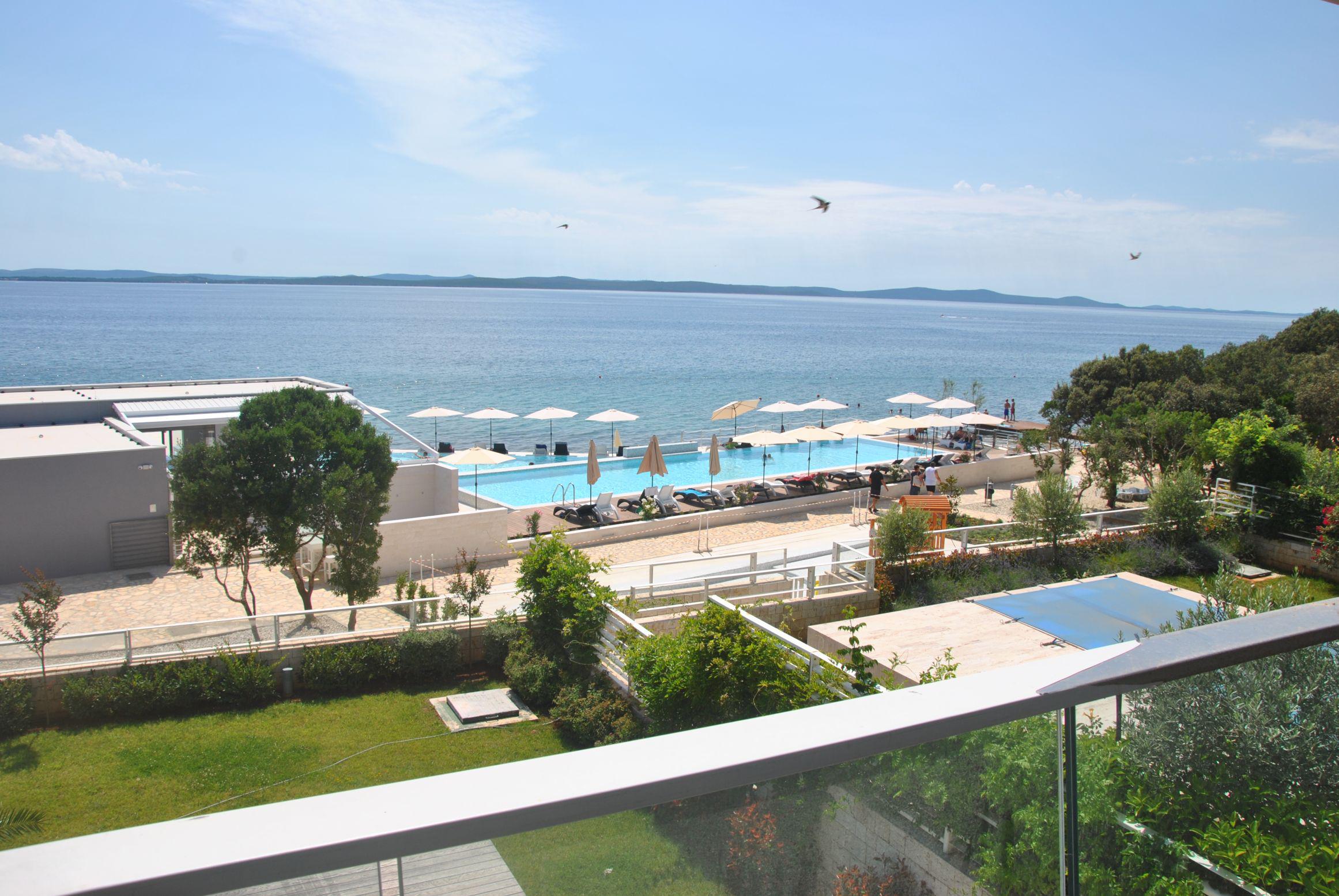 Sunnyside Apartments Resort Петркане Екстериор снимка